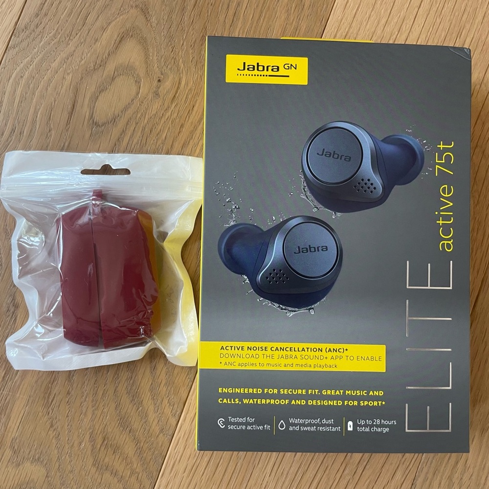 Jabra Elite active 75t earbuds like new condition